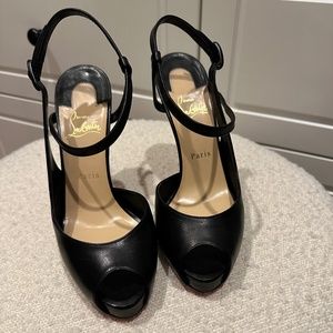 *Black Friday* Christian Louboutin Jenlove Alta 120 Leather Peep-Toe High-Heel